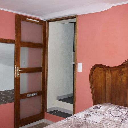 Location Vacances 5 Place Des Moulieres Сен-Жульєн-дю-Вердон Екстер'єр фото