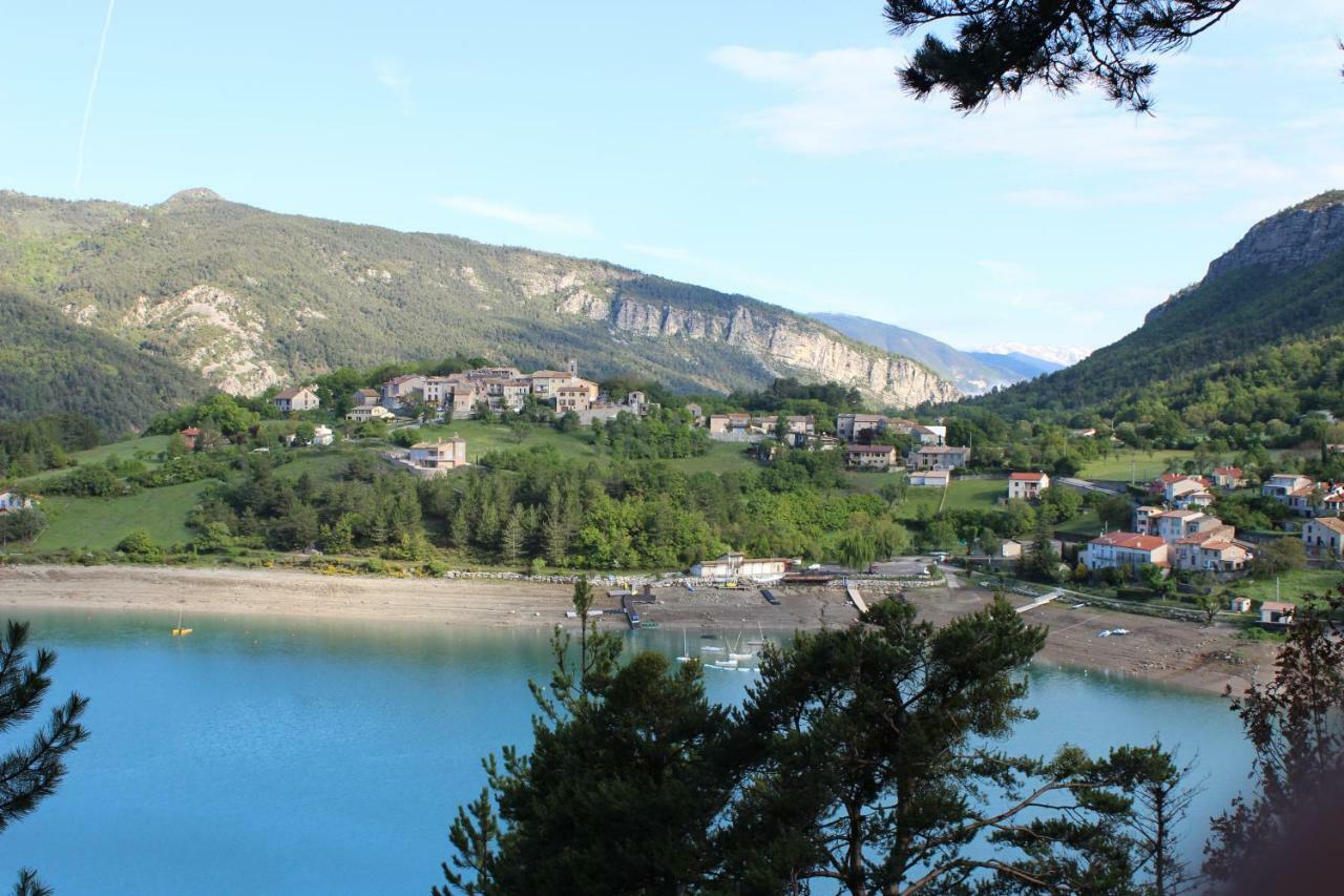 Location Vacances 5 Place Des Moulieres Сен-Жульєн-дю-Вердон Екстер'єр фото